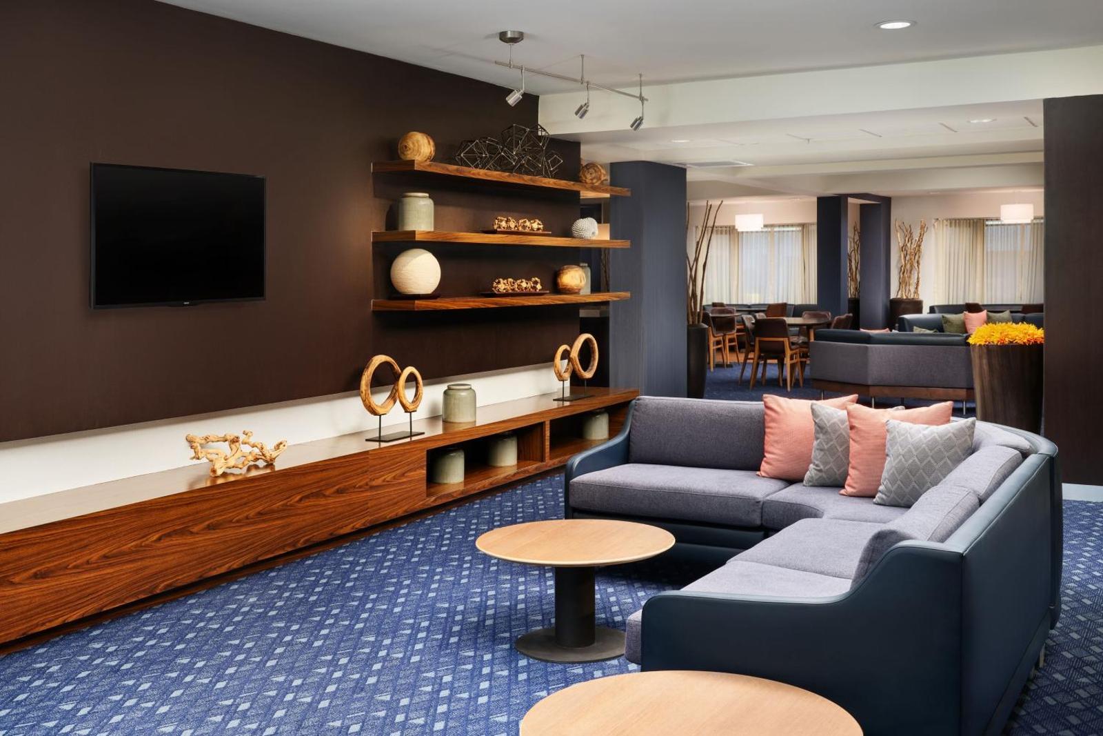 Courtyard by Marriott Baton Rouge Siegen Lane