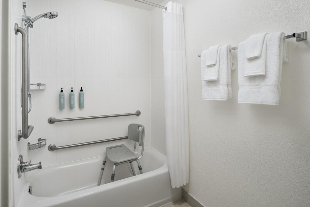 Courtyard by Marriott Baton Rouge Siegen Lane