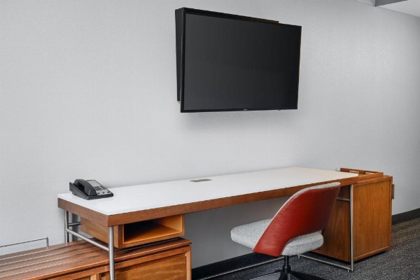 Courtyard by Marriott Baton Rouge Siegen Lane image 11