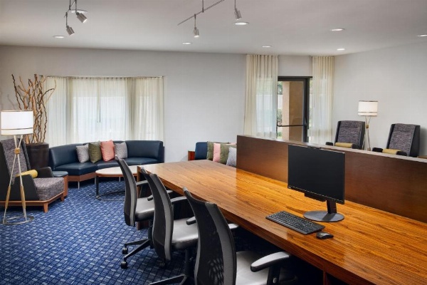 Courtyard by Marriott Baton Rouge Siegen Lane image 19
