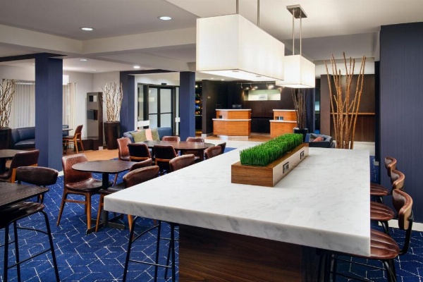 Courtyard by Marriott Baton Rouge Siegen Lane image 21