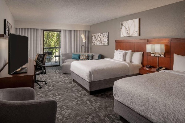 Courtyard by Marriott Baton Rouge Siegen Lane image 24