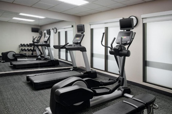 Courtyard by Marriott Baton Rouge Siegen Lane image 28