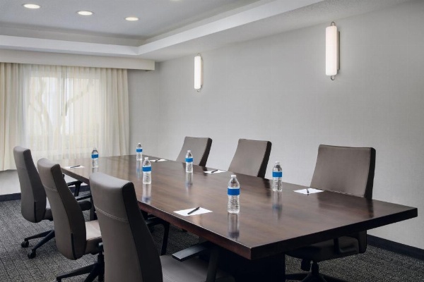 Courtyard by Marriott Baton Rouge Siegen Lane image 29