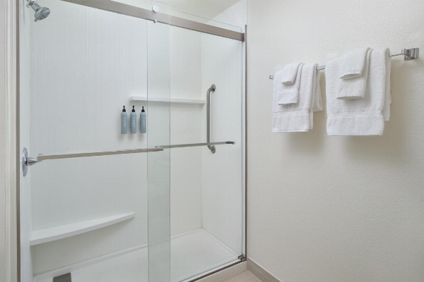 Courtyard by Marriott Baton Rouge Siegen Lane image 3