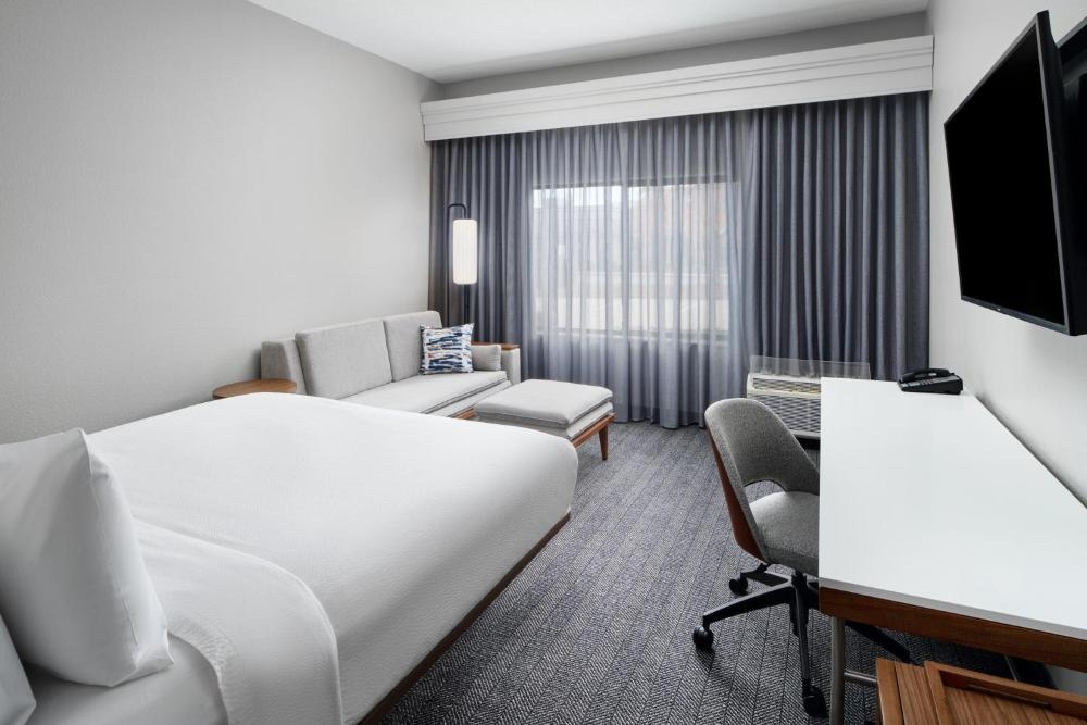 Courtyard by Marriott Baton Rouge Siegen Lane